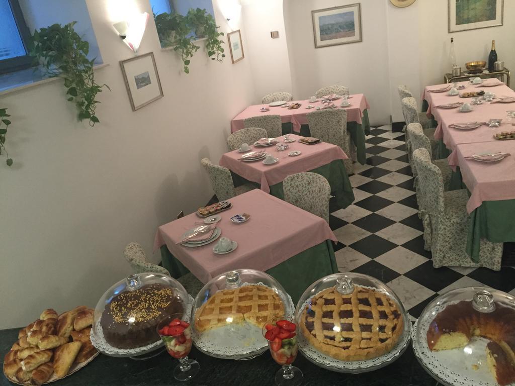 Hotel Villa Giulia Tortona Zewnętrze zdjęcie