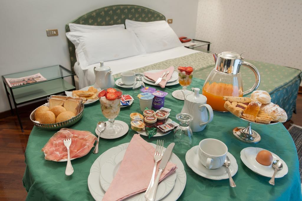 Hotel Villa Giulia Tortona Zewnętrze zdjęcie